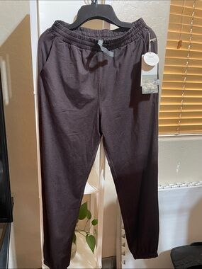 Vuori Boyfriend Joggers